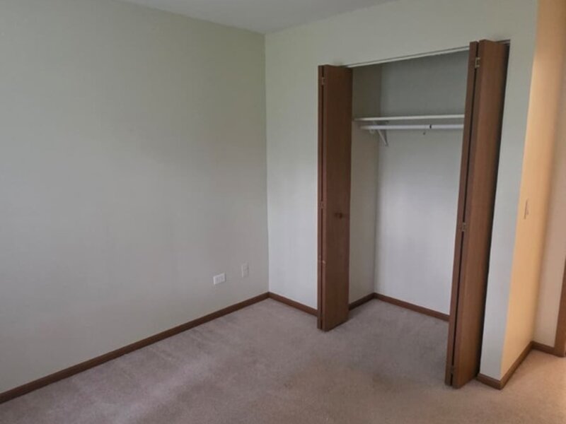 620 Mallard Court Bartlett IL 60103