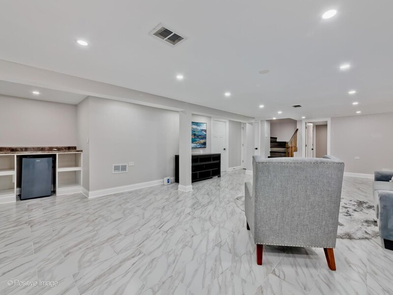9338 Keeler Avenue Skokie IL 60076
