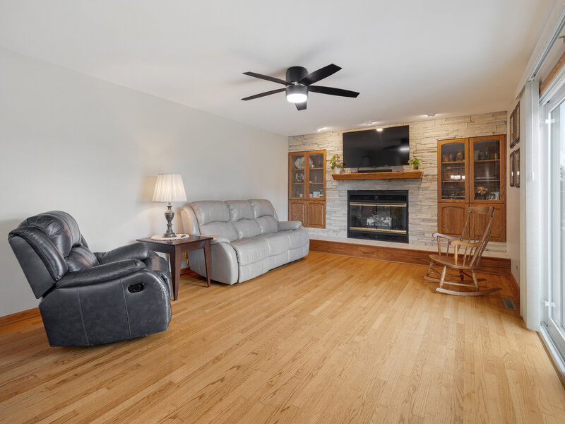 15 Shirewood Farm Road Hampshire IL 60140