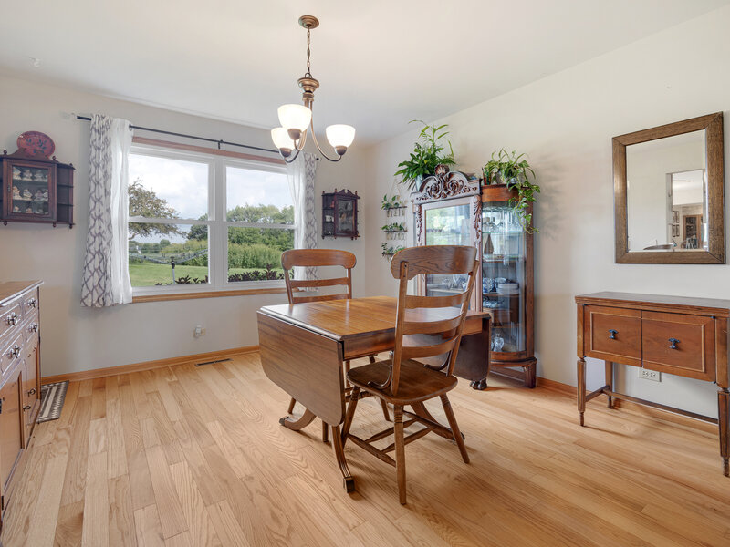 15 Shirewood Farm Road Hampshire IL 60140