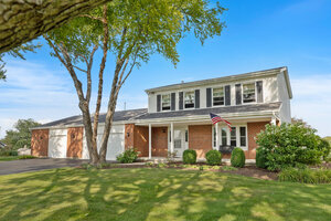 Photo of 15 Shirewood Farm Road Hampshire IL 60140