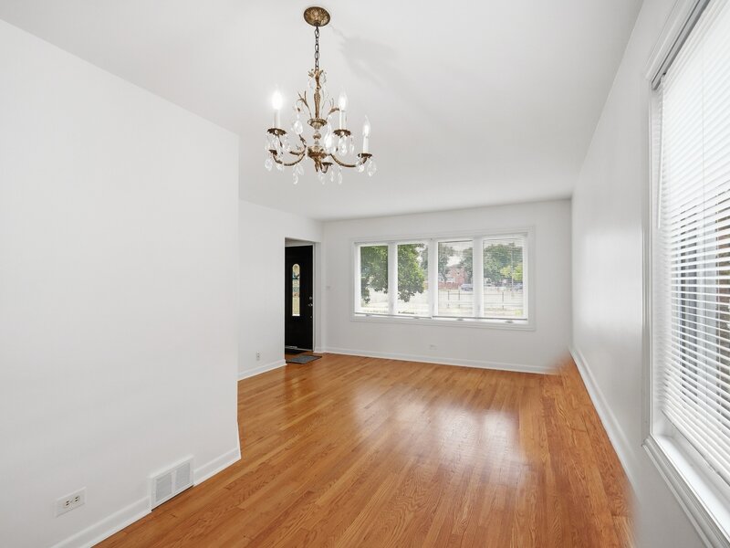 6230 W Foster Avenue Chicago IL 60630