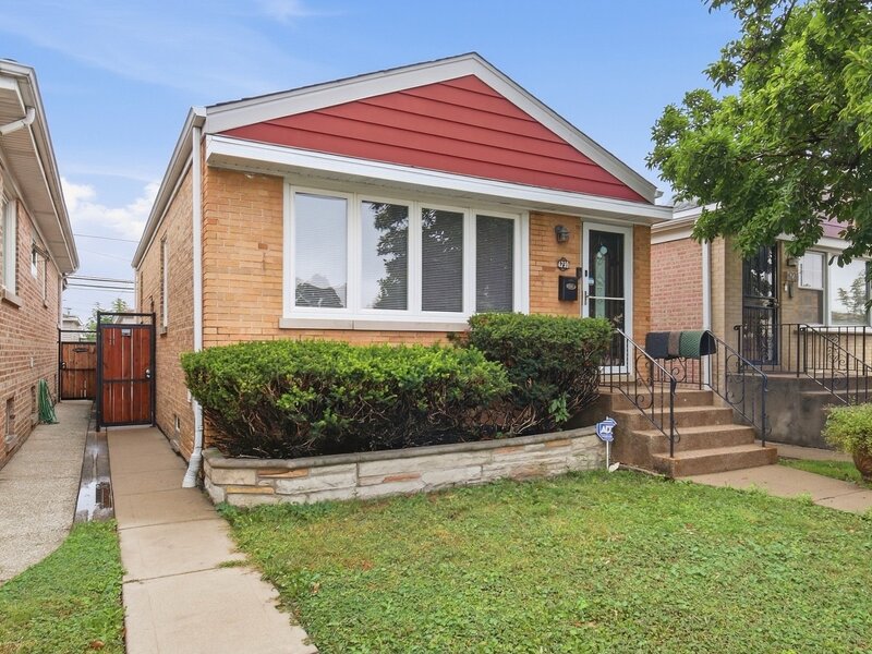 6230 W Foster Avenue Chicago IL 60630