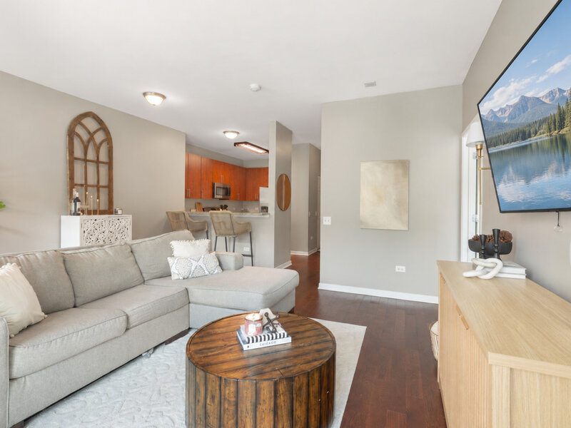 757 N Orleans Street Chicago IL 60654