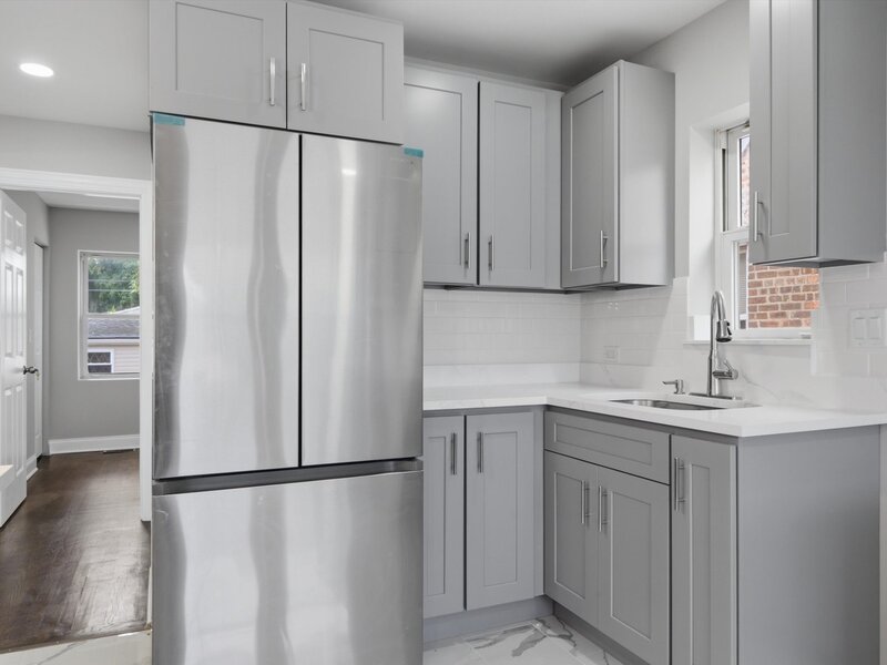 433 W 100th Street Chicago IL 60628