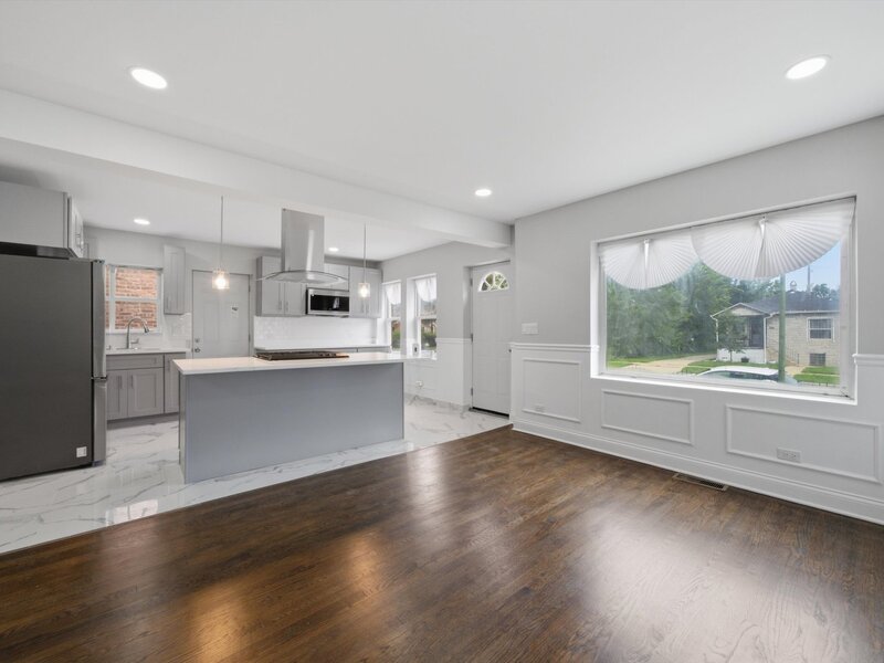 433 W 100th Street Chicago IL 60628