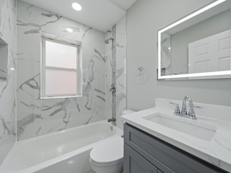 433 W 100th Street Chicago IL 60628