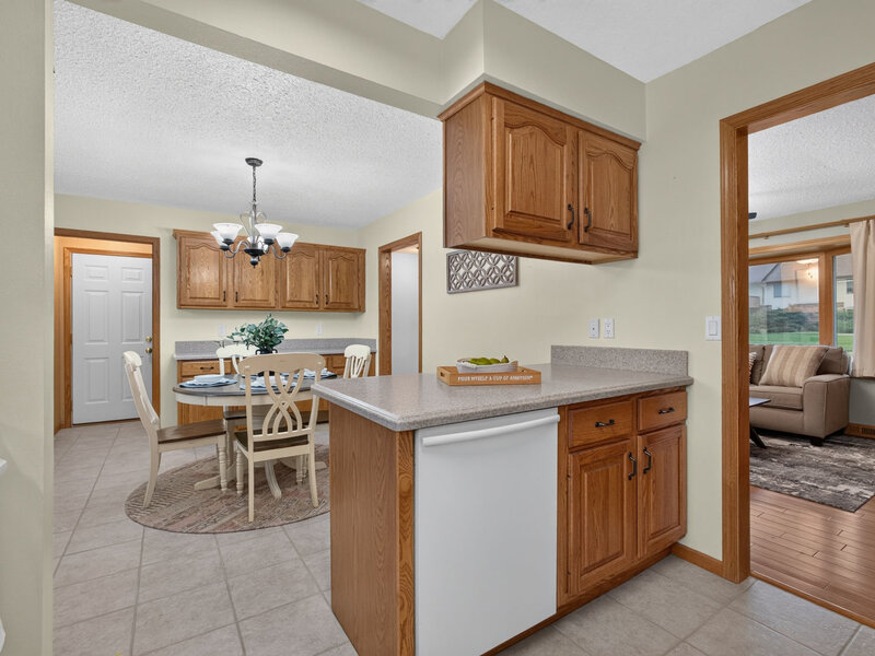 3002 29th Street Bettendorf IA 52722