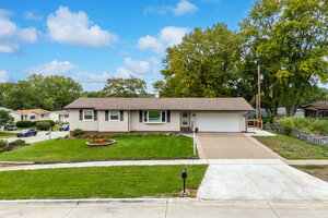 Photo of 3002 29th Street Bettendorf IA 52722