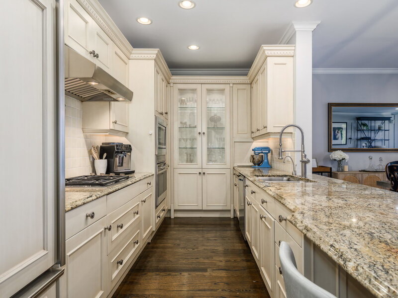 1414 N Wells Street Chicago IL 60610