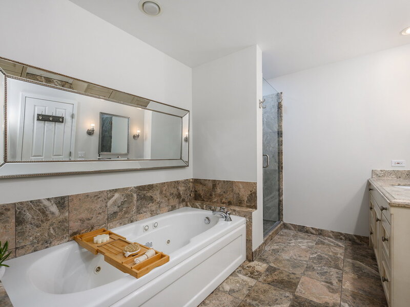 1414 N Wells Street Chicago IL 60610