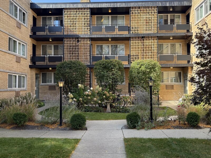1925 Harrison Street Evanston IL 60201