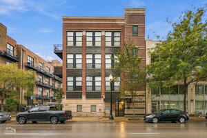 Photo of 1910 S Michigan Avenue Chicago IL 60616 Unit 303