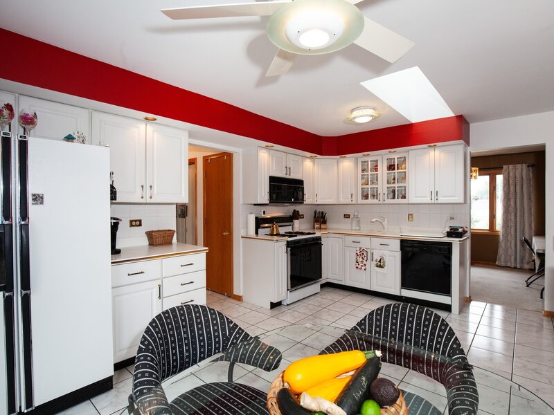 9430 S 69th Avenue Oak Lawn IL 60453