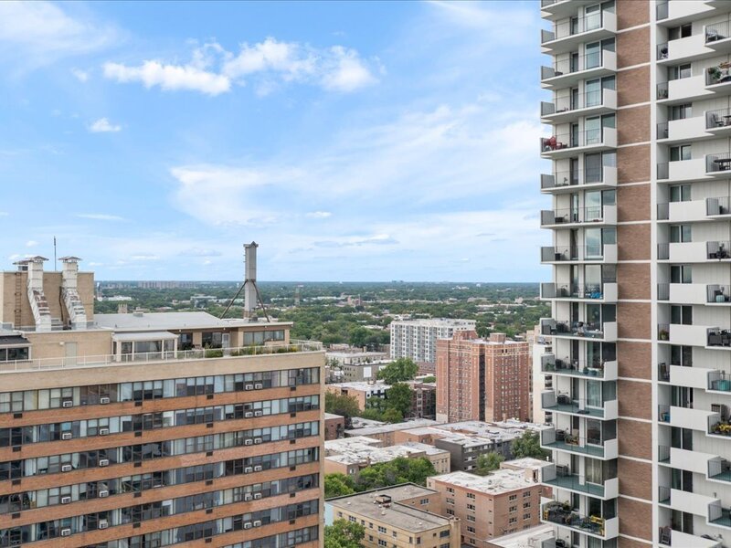 6007 N Sheridan Road Chicago IL 60660