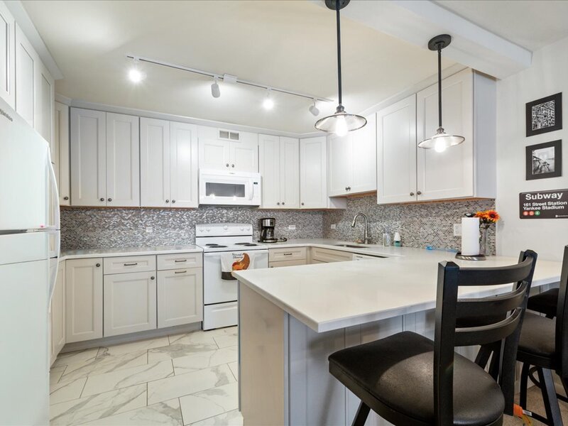 6007 N Sheridan Road Chicago IL 60660