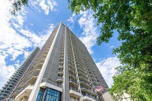 Photo of 6007 N Sheridan Road Chicago IL 60660 Unit 24D