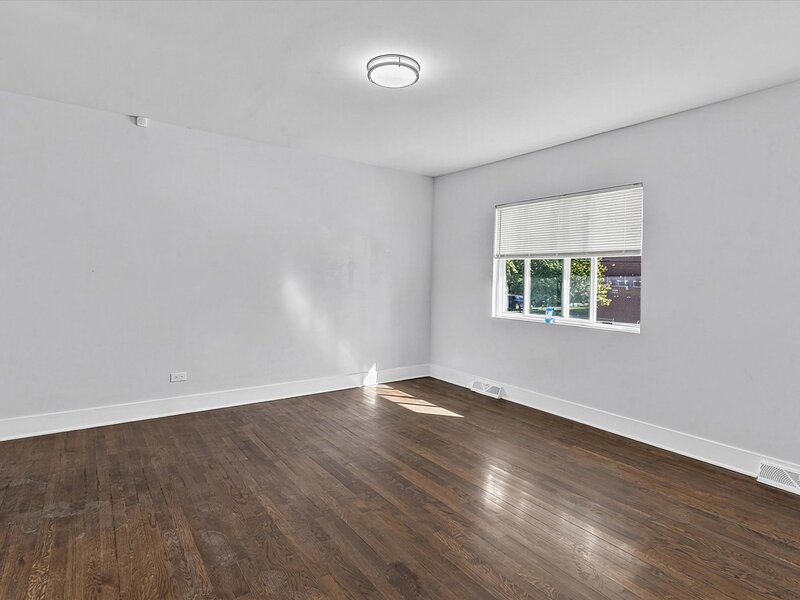 13110 S Saint Lawrence Avenue Chicago IL 60827