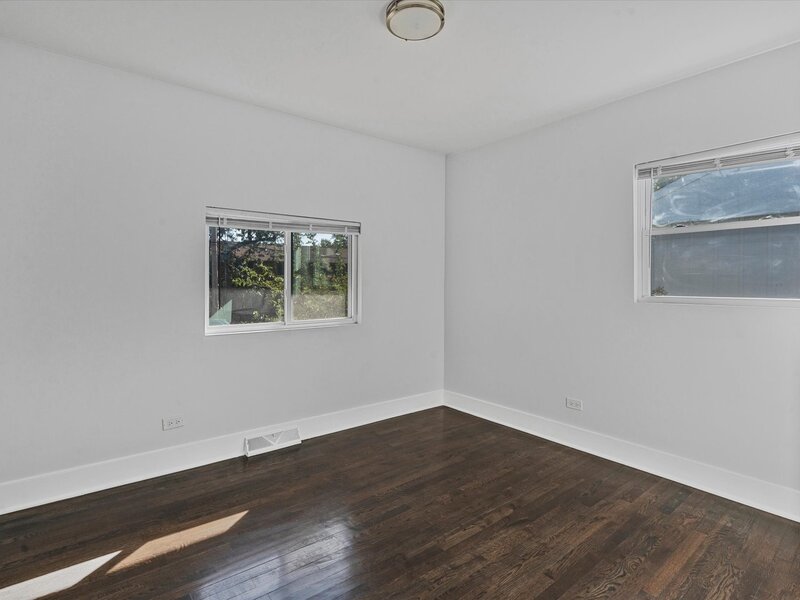 13110 S Saint Lawrence Avenue Chicago IL 60827