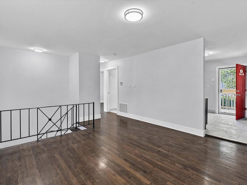 13110 S Saint Lawrence Avenue Chicago IL 60827