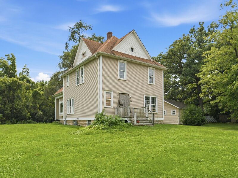 20 E Main Street Glenwood IL 60425