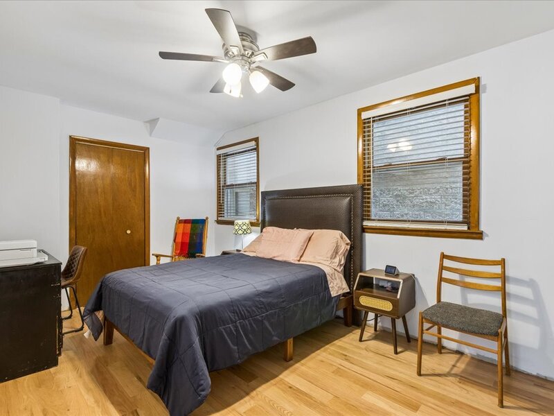 628 W 43rd Place Chicago IL 60609
