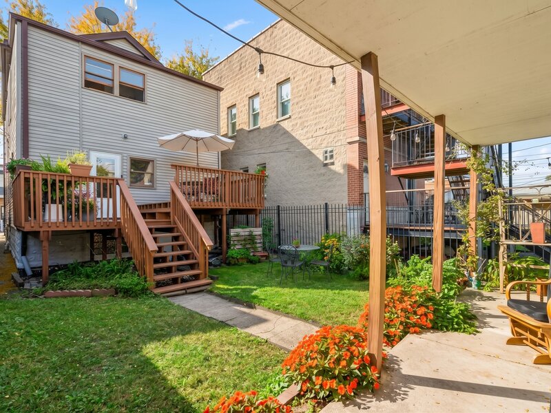 628 W 43rd Place Chicago IL 60609