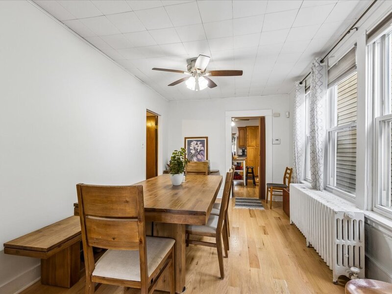 628 W 43rd Place Chicago IL 60609