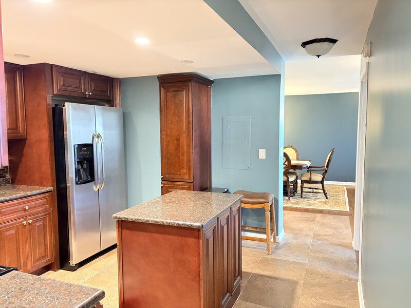 2000 Saint Regis Drive Lombard IL 60148