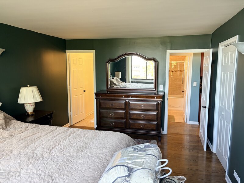 2000 Saint Regis Drive Lombard IL 60148