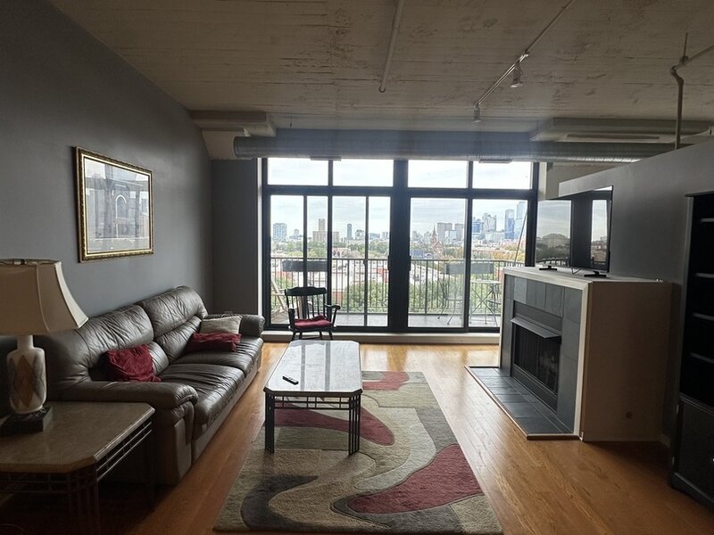 1525 S Sangamon Street Chicago IL 60608