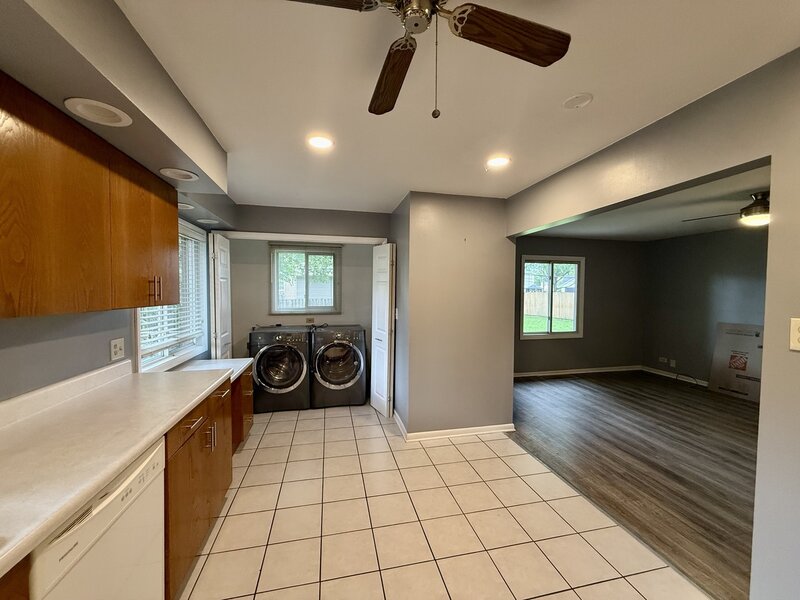 1702 W Oakton Street Arlington Heights IL 60004