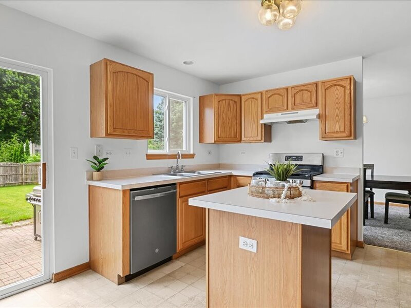 418 Terrace Lane Oswego IL 60543