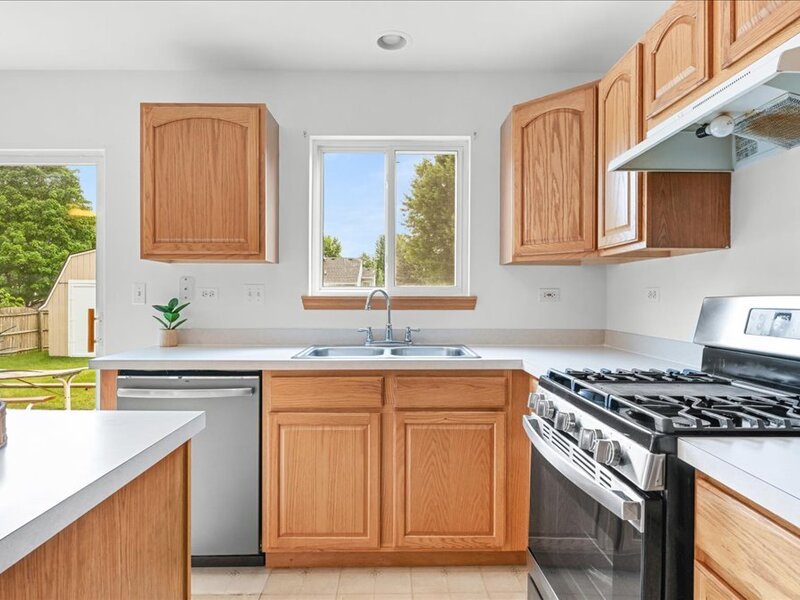418 Terrace Lane Oswego IL 60543