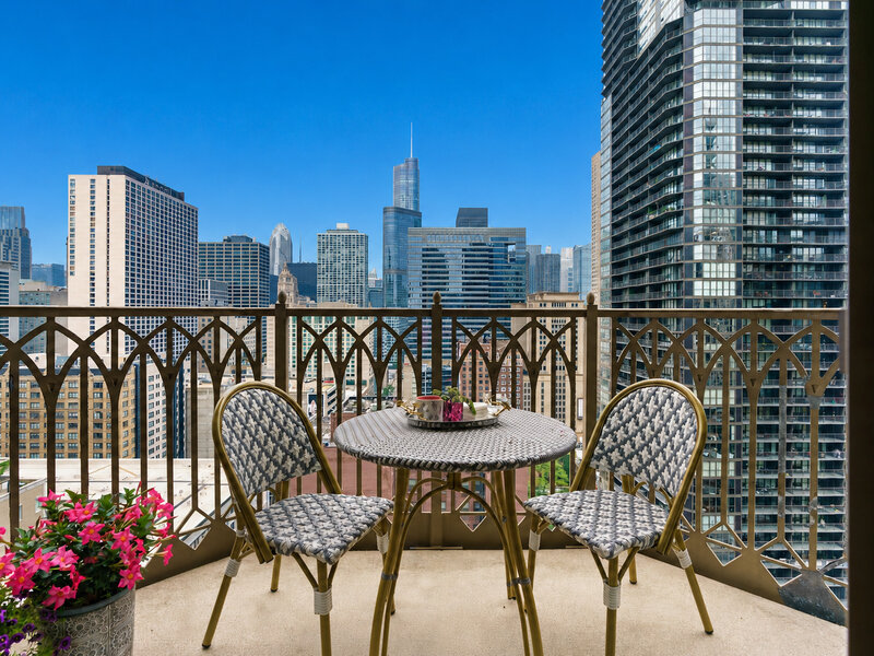 21 E Huron Street Chicago IL 60611