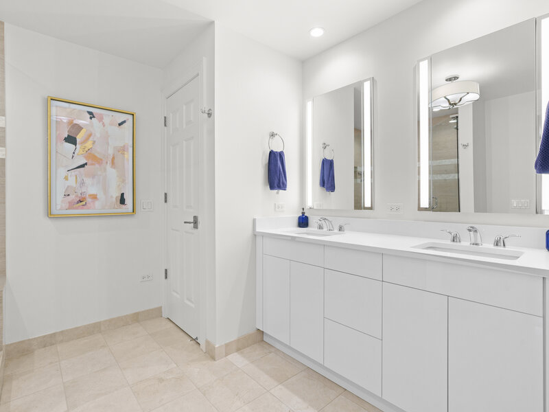 21 E Huron Street Chicago IL 60611