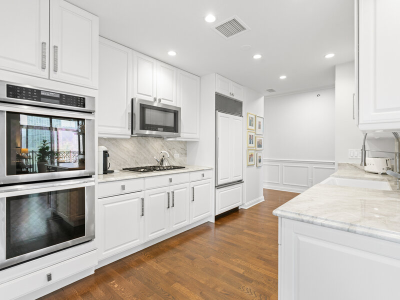 21 E Huron Street Chicago IL 60611