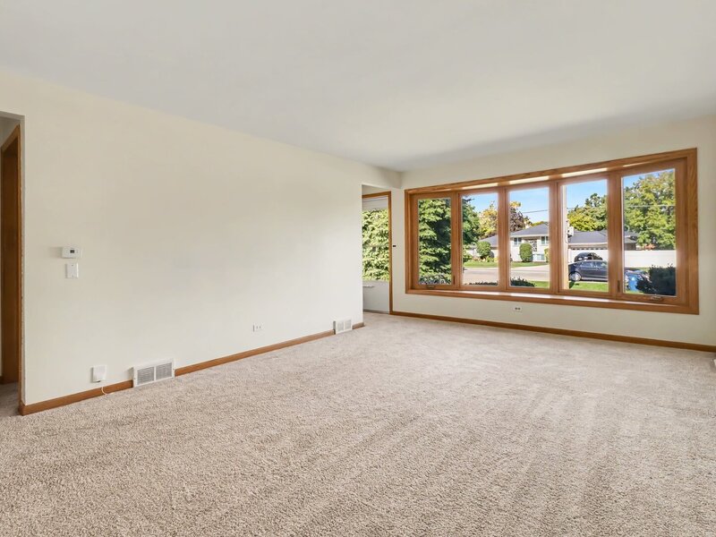 504 E Butterfield Road Elmhurst IL 60126