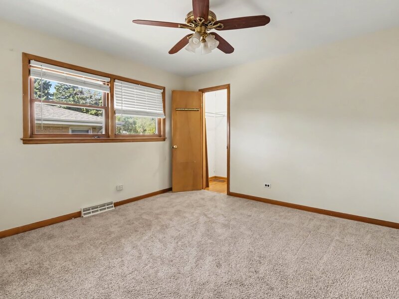 504 E Butterfield Road Elmhurst IL 60126