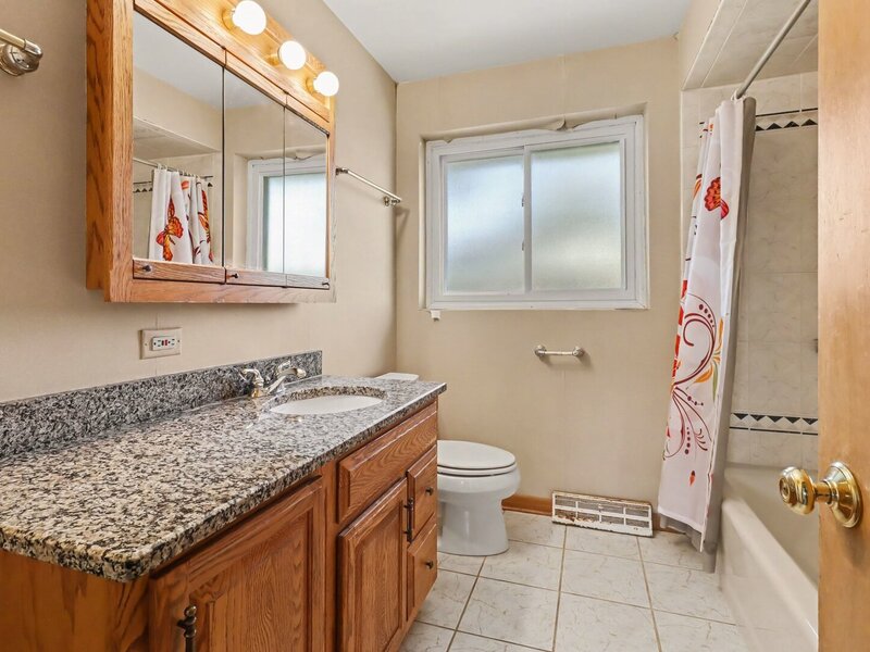504 E Butterfield Road Elmhurst IL 60126