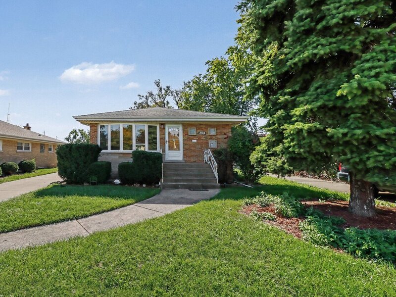 504 E Butterfield Road Elmhurst IL 60126