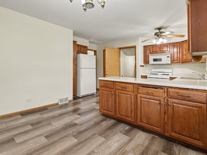 504 E Butterfield Road Elmhurst IL 60126