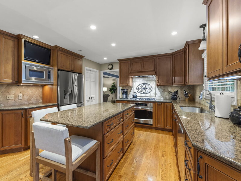 26 Churchill Road Winfield IL 60190