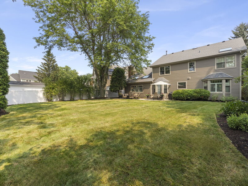 26 Churchill Road Winfield IL 60190