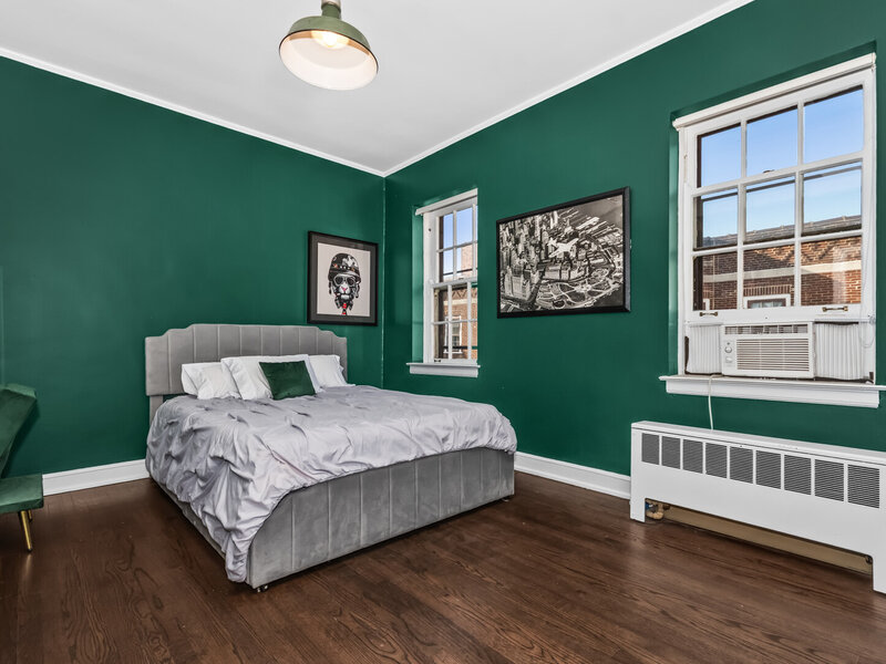 220 S Maple Avenue Oak Park IL 60302
