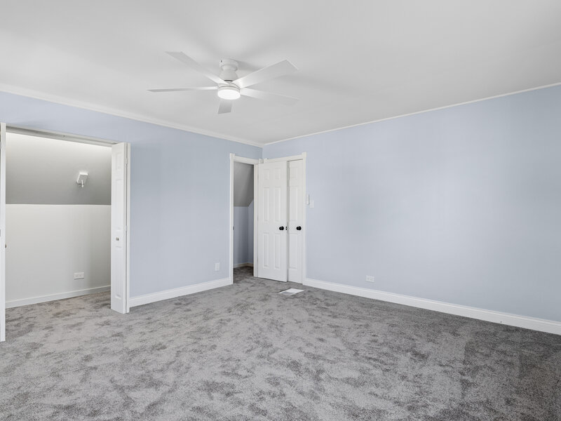 8019 S Francisco Avenue Chicago IL 60652