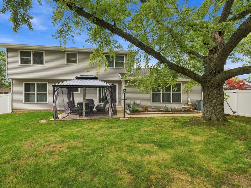 21 Club Terrace Itasca IL 60143