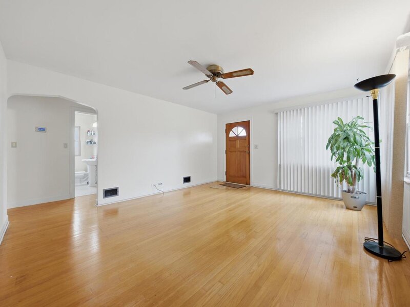 4146 Wisconsin Avenue Stickney IL 60402