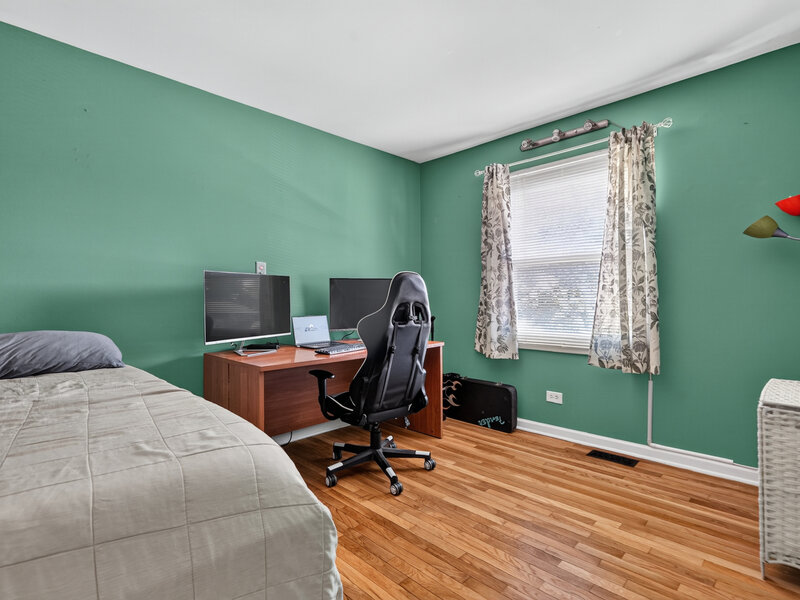 2 Churchill Lane Glen Ellyn IL 60137