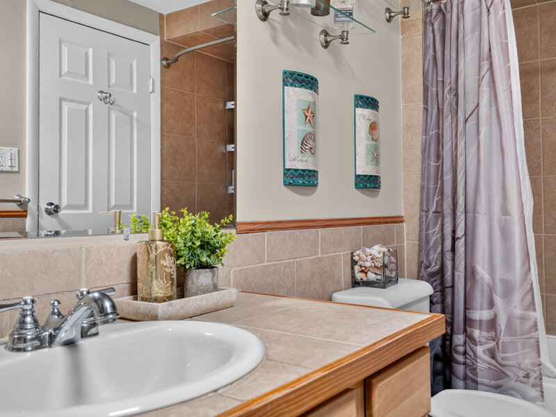 2 Churchill Lane Glen Ellyn IL 60137